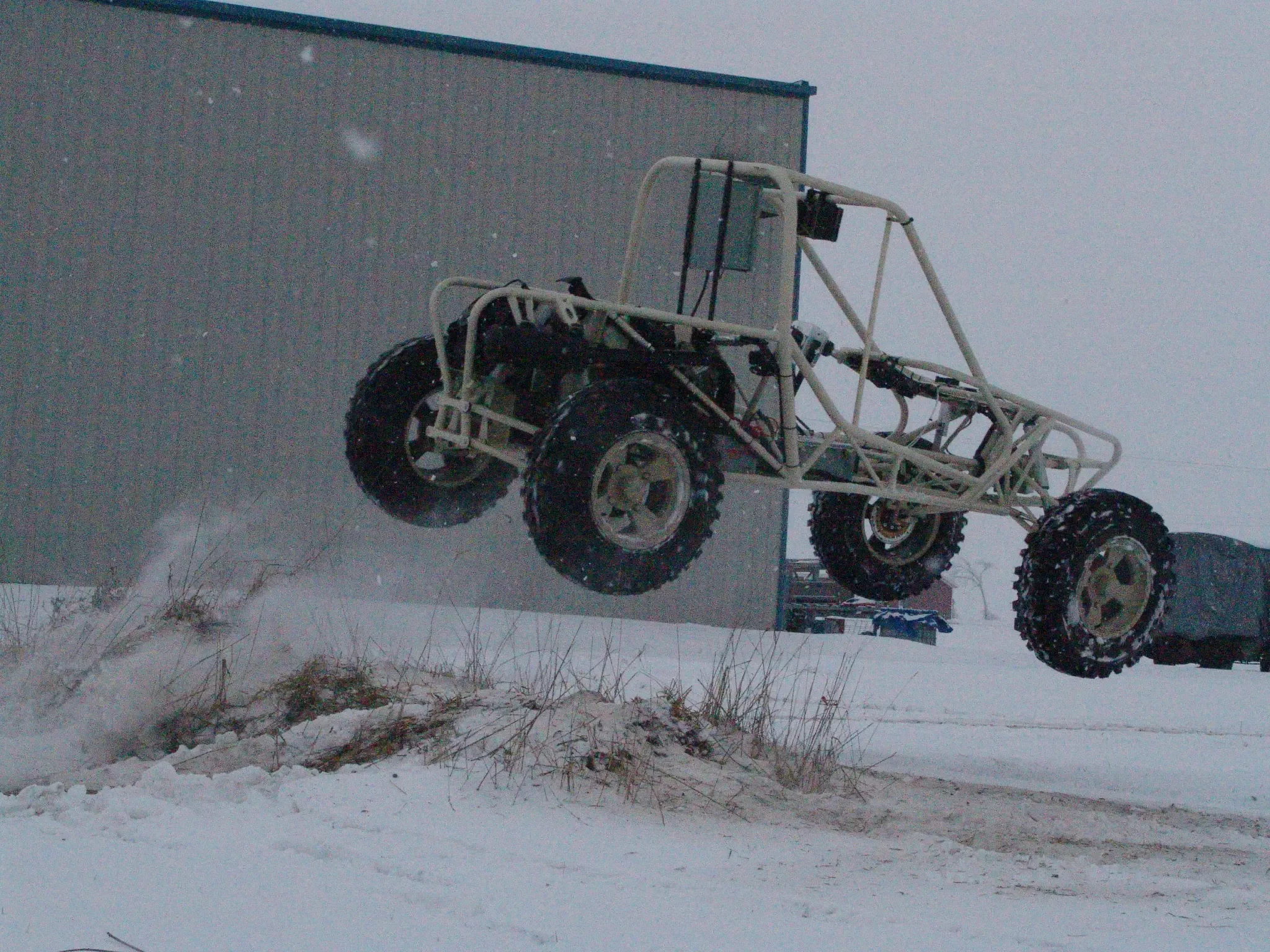 Remote-control vehicle platform