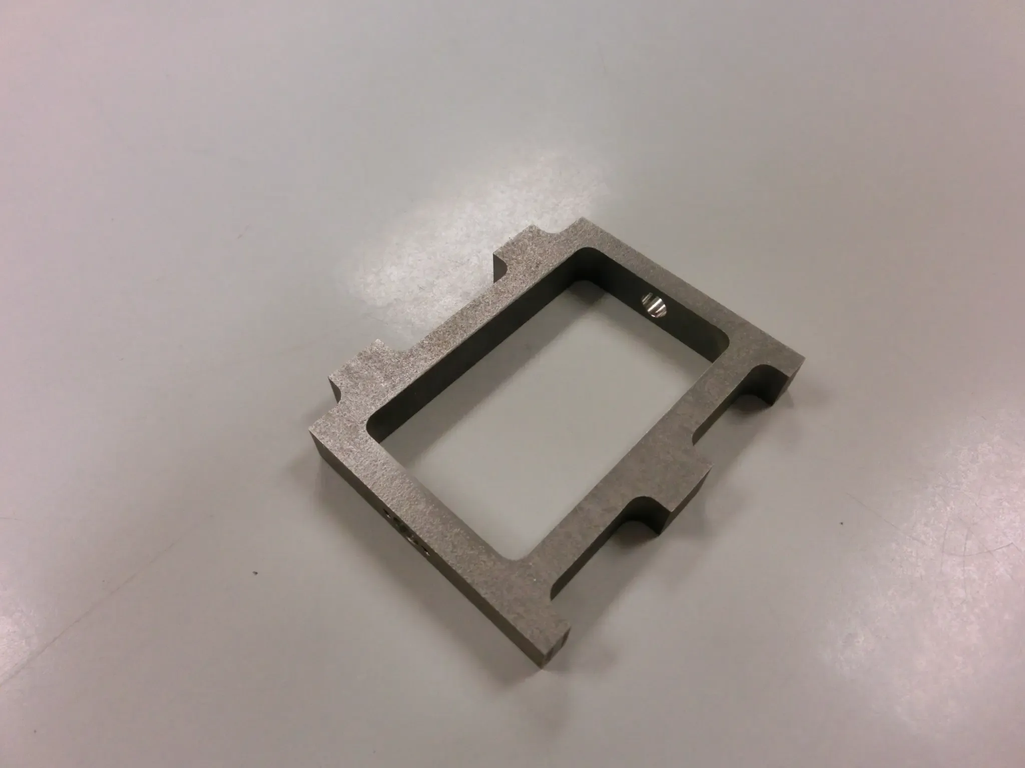 Custom precision bracket
